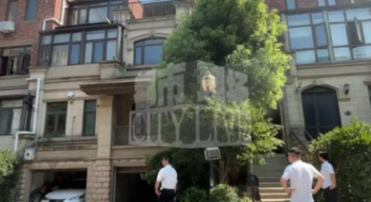 江西南昌，一男子买下别墅后，一直都没装修，直到10多年后，他才回来查看，结果却发