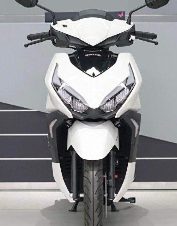 本田125踏板终于给ABS了，NS125RX这配置，合资里真没谁了