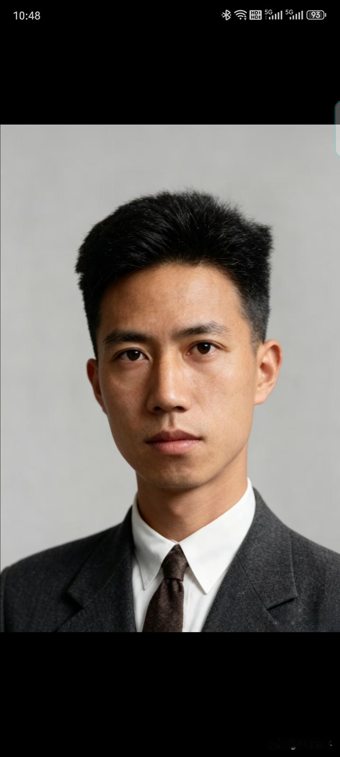 先生当年，也是相貌堂堂，一表人才。比胡适之先生多了几分刚毅之气。
陈寅恪先生的爷