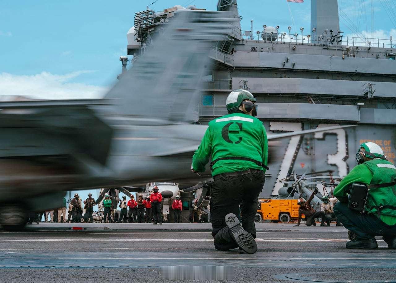 🇺🇸🇵🇭美航母"乔治·华盛顿"号驶入南海 中菲海上冲突后力挺菲律宾美国海