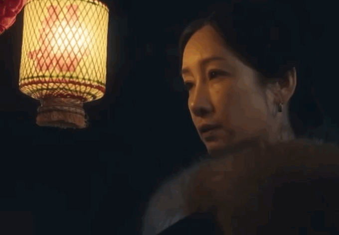 秦海璐演技代入感 秦海璐把费左氏演得如此栩栩如生，让观众几乎能感受到她每个眼神背