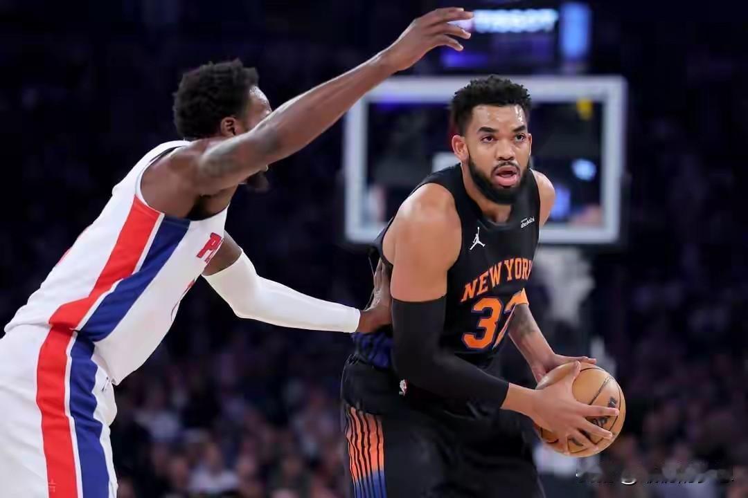 太强了！唐斯狂砍27+20！NBA常规赛尼克斯主场111-97击败活塞

首节活