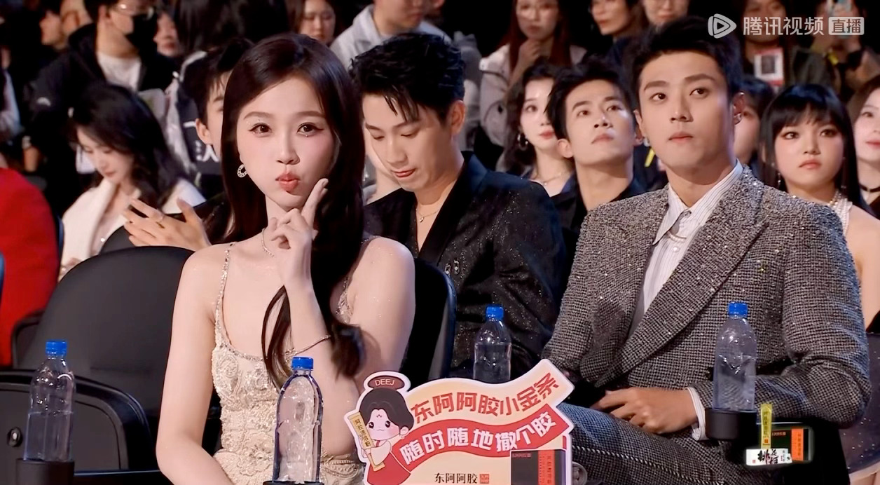 虞书欣萌物。。。一出现我世界都亮了。。。 