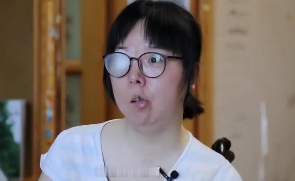 30岁的安徽女博士，怀孕四个多月突发脑出血，从此瘫痪在床，丈夫寸步不离照顾了三百