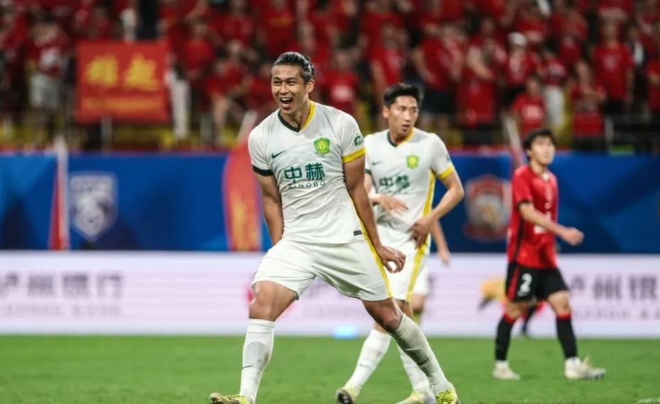 2-0领先，第93分钟被绝平！国安这口气，硬是被韦世豪一个手抛球给咽了回去🔥