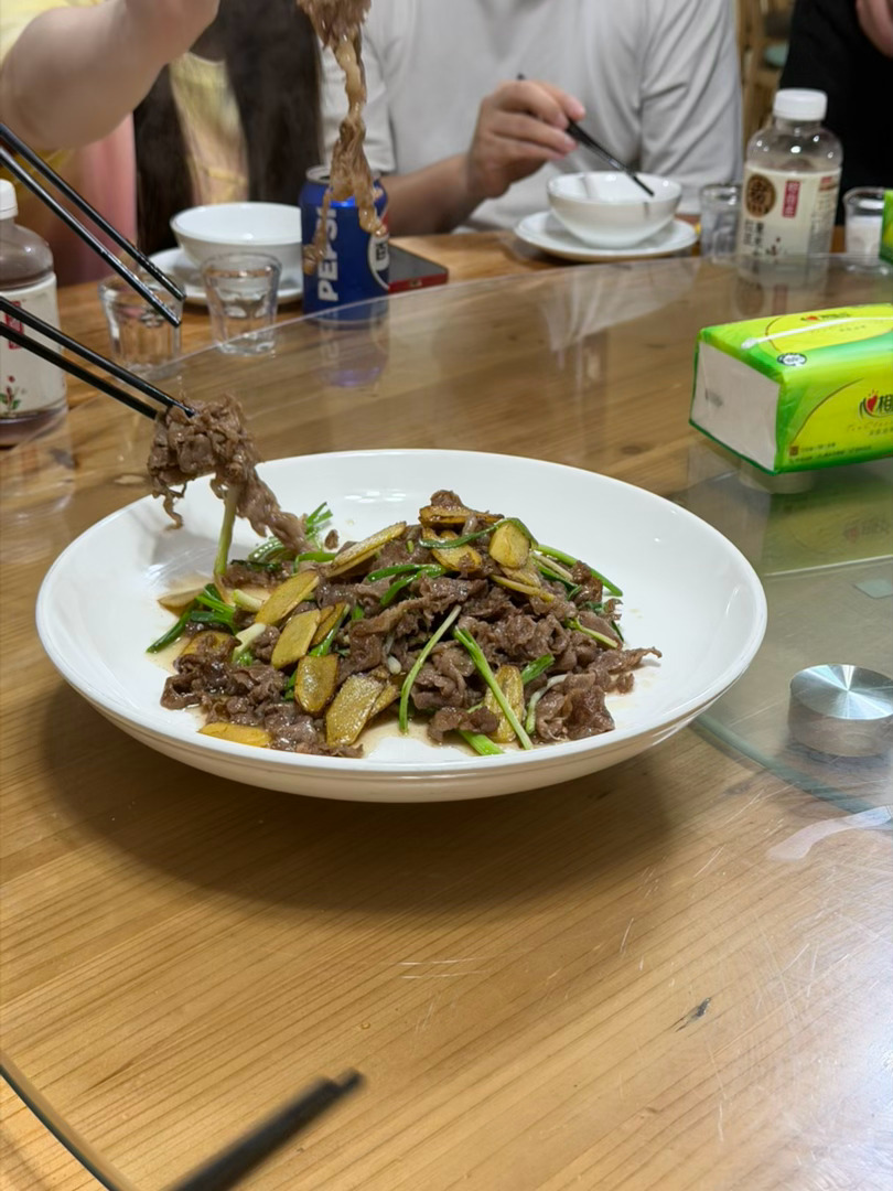 啦啦啦啦 靠蹭也是吃到辉海了 算是不错的私房菜 确实可以！ 