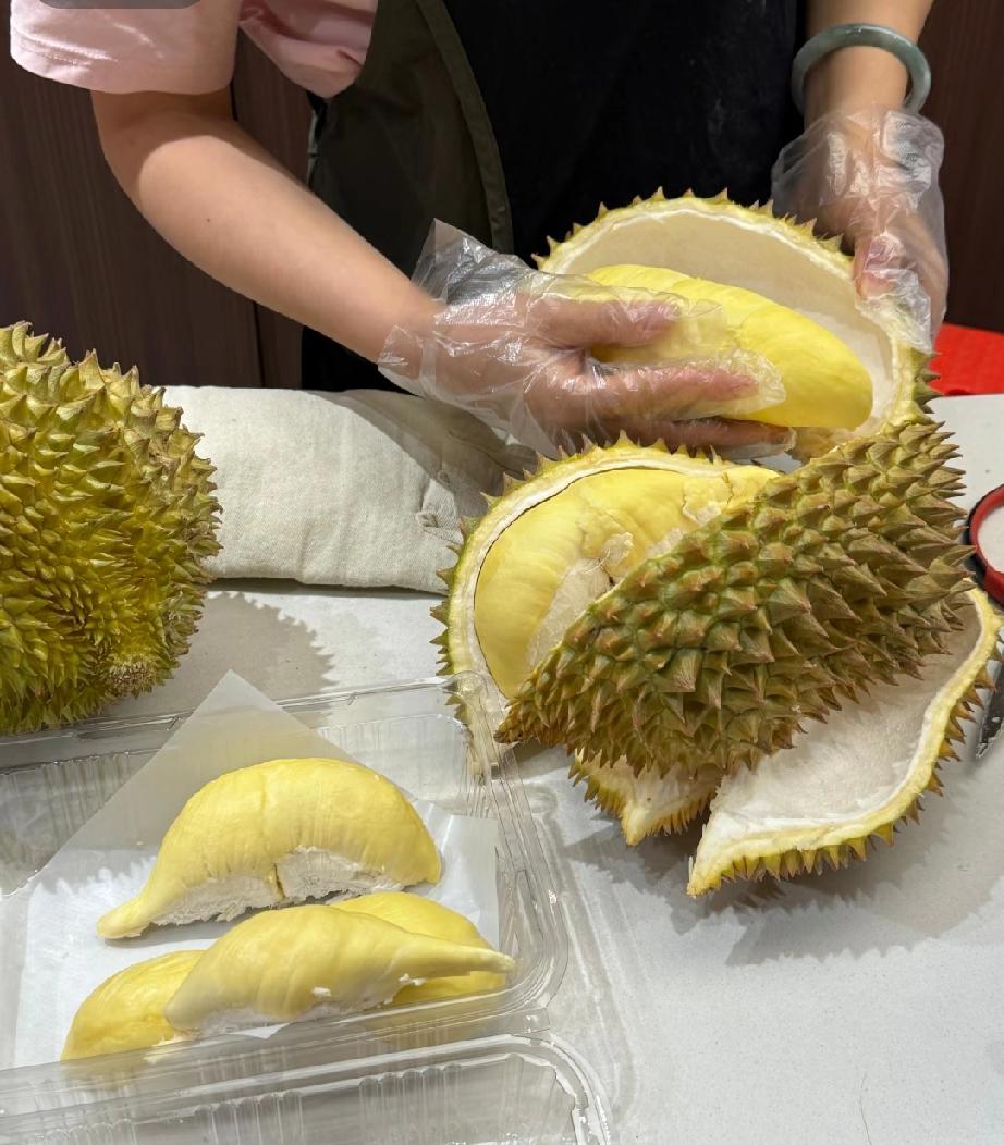 为什么一直提倡女人经济一定要独立？我想这是我听过最好的答案。
早上和老妈去逛超市