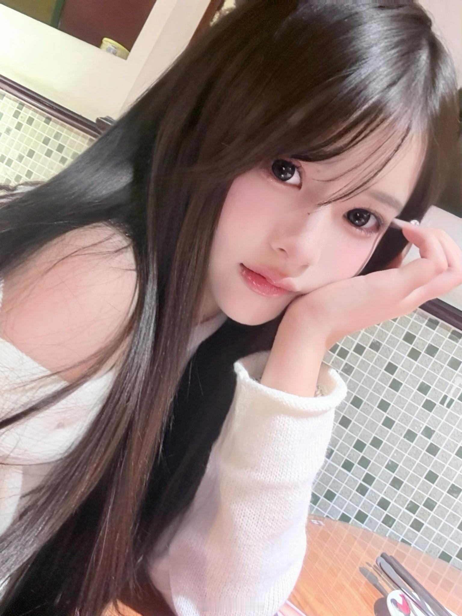 扮演人类只是我在地球的兼职ଲ ​​​