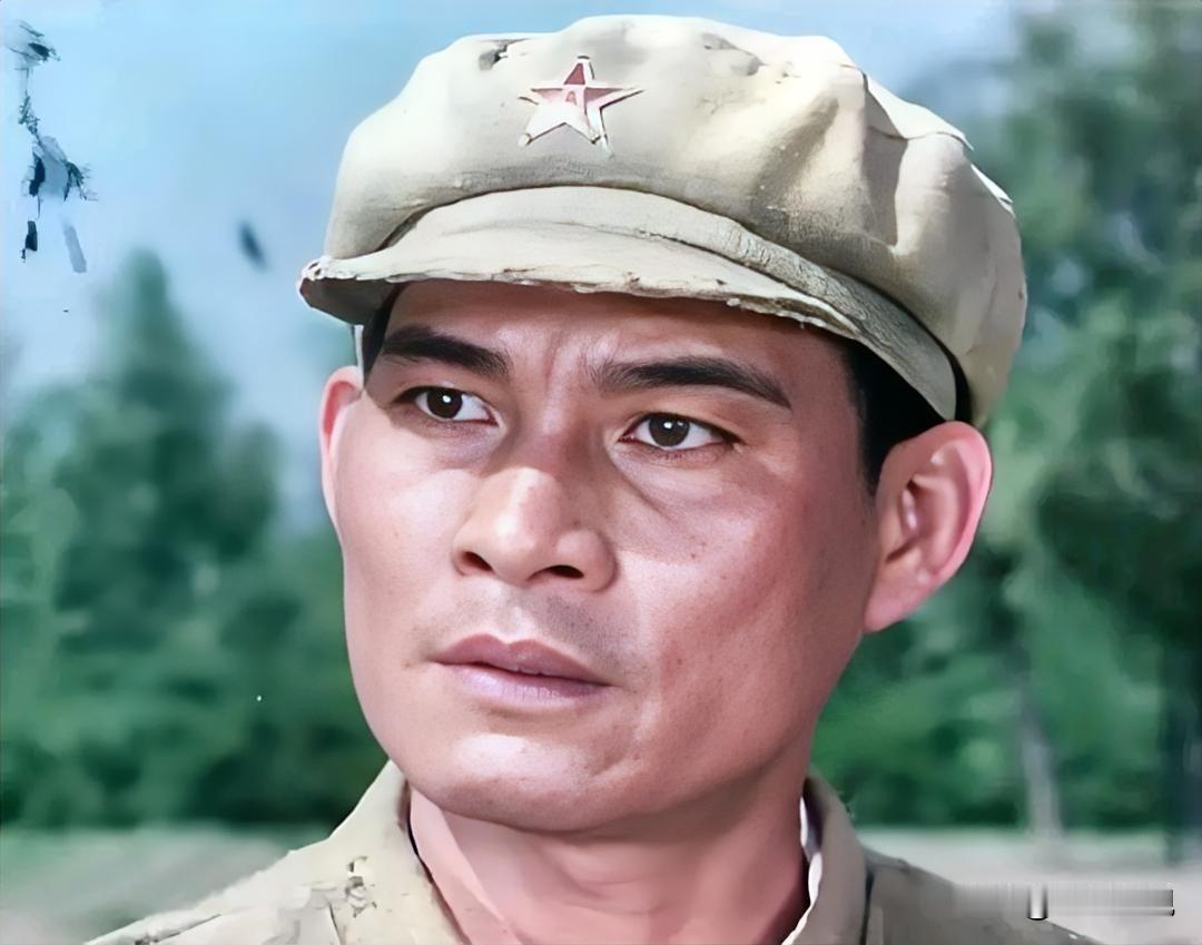 大家还记得这位男演员吗？
没想到他已去世14年了，他出生于北京，毕业于北京电影学