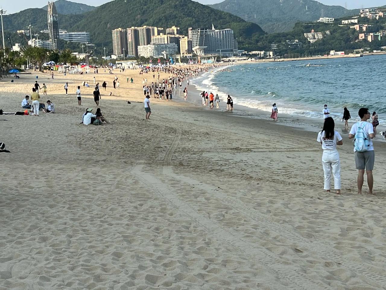 于海青：为何说大梅沙是深圳的稀缺价值？ 大梅沙确实很美，而且每个周末来大梅沙游玩