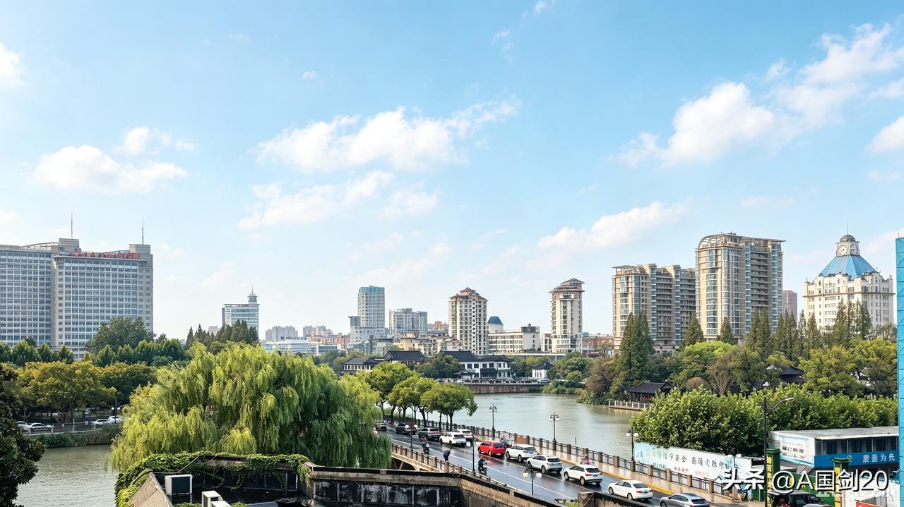 城市风景美如画，车水马龙闹市中。
