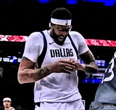 浓眉左手韧带受伤，归期未定，老板头都大了！

今日独行侠官方宣布，浓眉接受了核磁