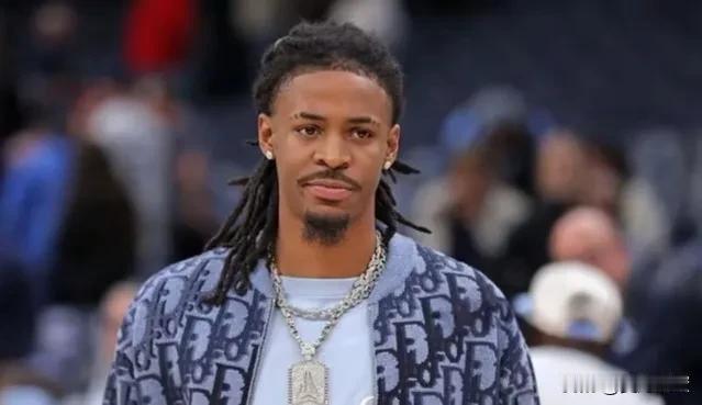 莫兰特在灰熊还能当个老大，离开灰熊能干啥？当老大不合适，每个队都有比他厉害的老大