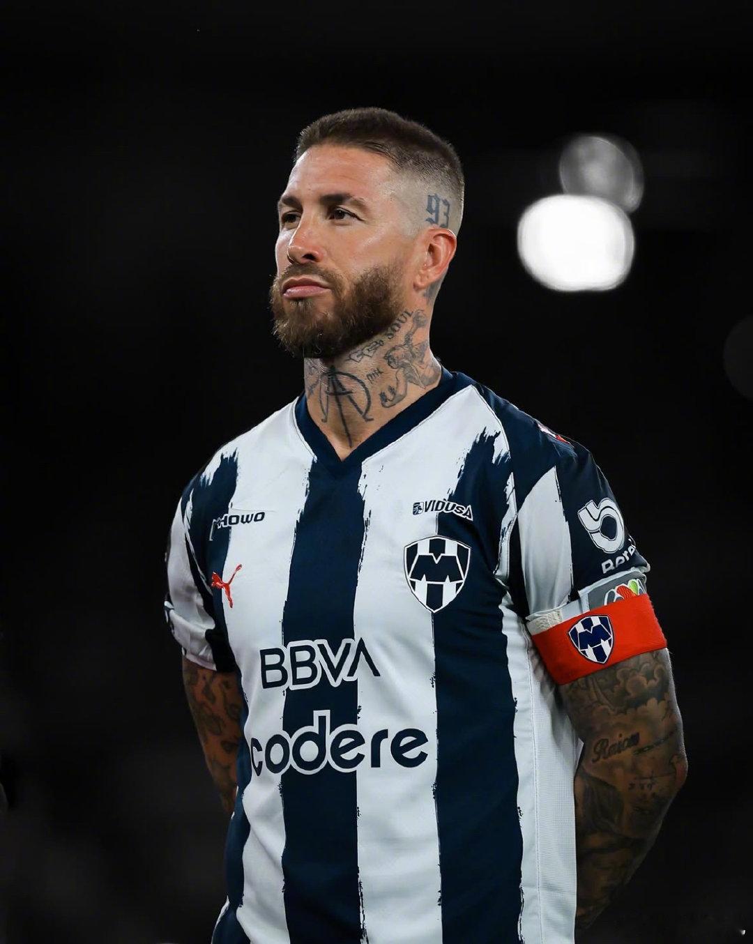 【下一站是哪】转会专家尼科洛-希拉：39岁的蒙特雷后卫拉莫斯确认即将离队，他希望