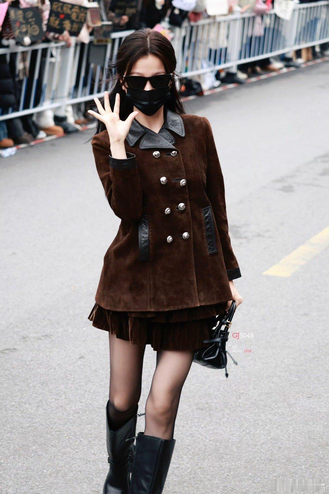 虞书欣《云初令》今日饭拍路透～完全大小姐，完全公主来的