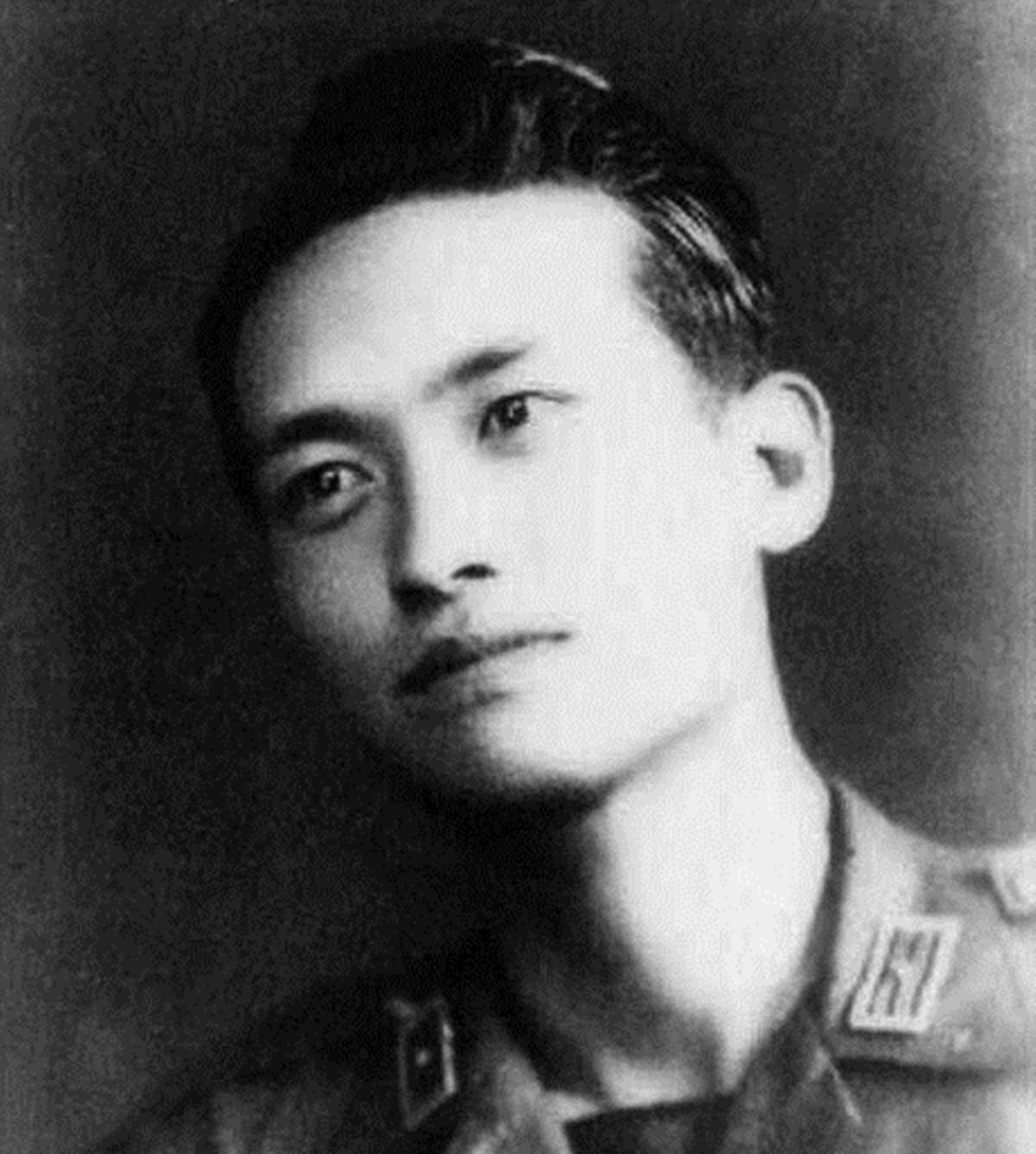 1947年，一名国军参谋冒险进入解放区，向我军首长表明身份：我是“代号902”