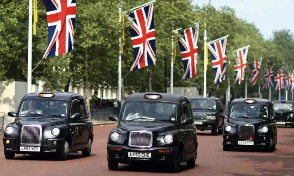 在2020年末的时候，英国时任首相鲍里斯曾经提出，要在2030年禁止新燃油车销售