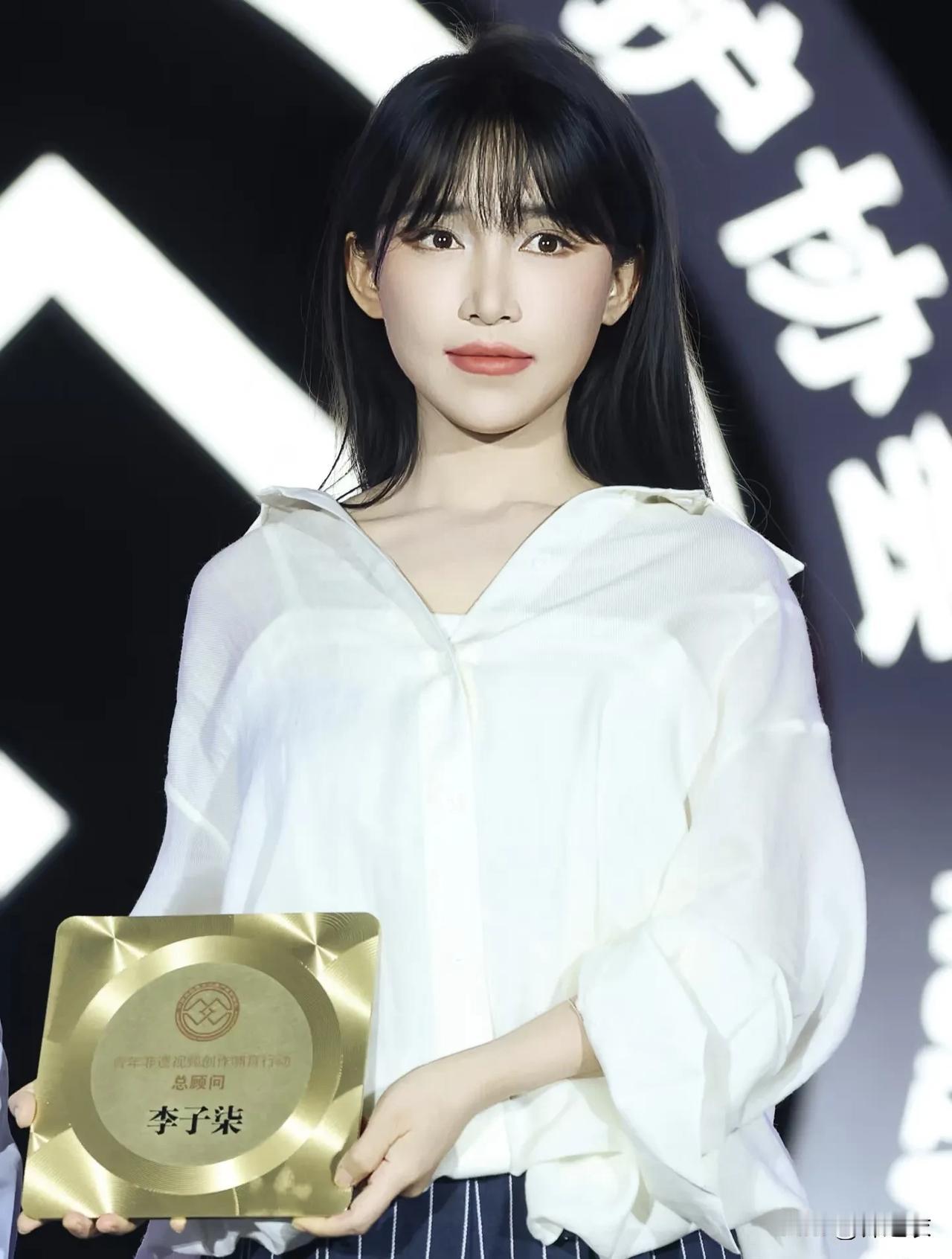 因为很多东西不用说，只用看就明白了！而且吸引的都是愿意看的人，再加上现在短视频几