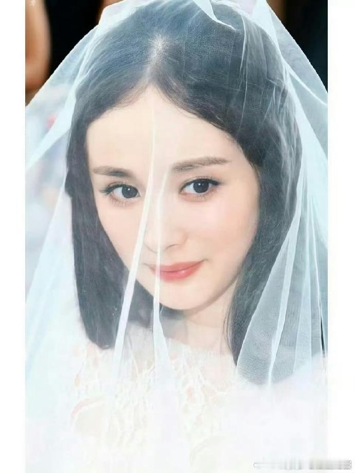 杨幂婚纱照内娱ins第一条点赞百万杨幂婚纱照内娱ins首条百万点赞 ​杨幂的婚纱