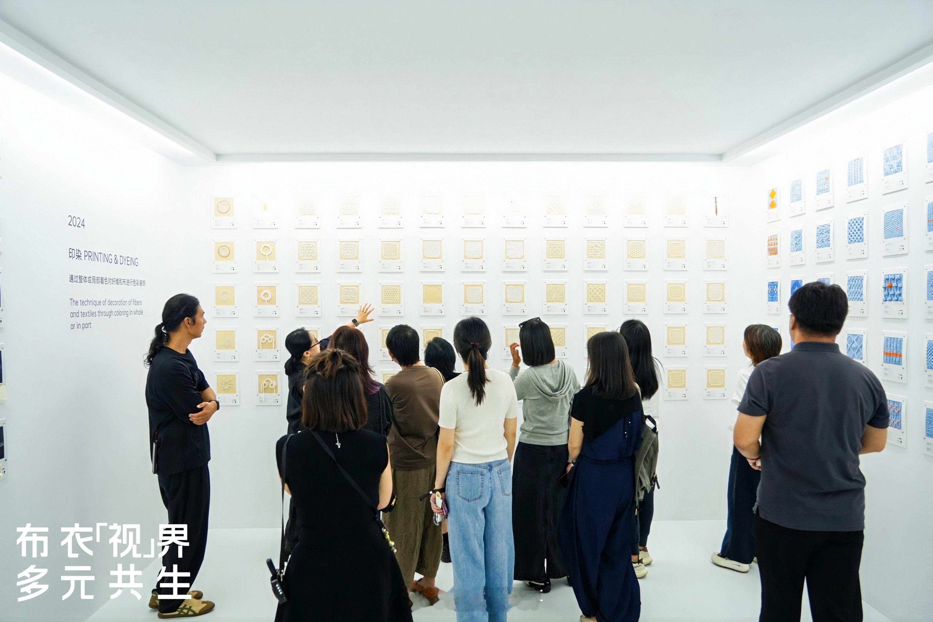 杭州打工人看展一键去班味马上也到国庆假期了，可以带孩子和家人去杭州天目里逛逛，这