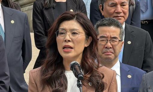 💥🌊⚠️台海大变局！郑丽文能否扛起两岸和平大旗？
 
千万别再跟风乱评台海局