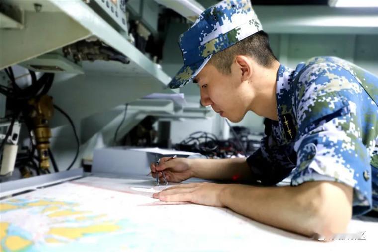 2026年全军首训核心是从实战出发，以练促训，以训准战，打造立于不败之地铁军。[