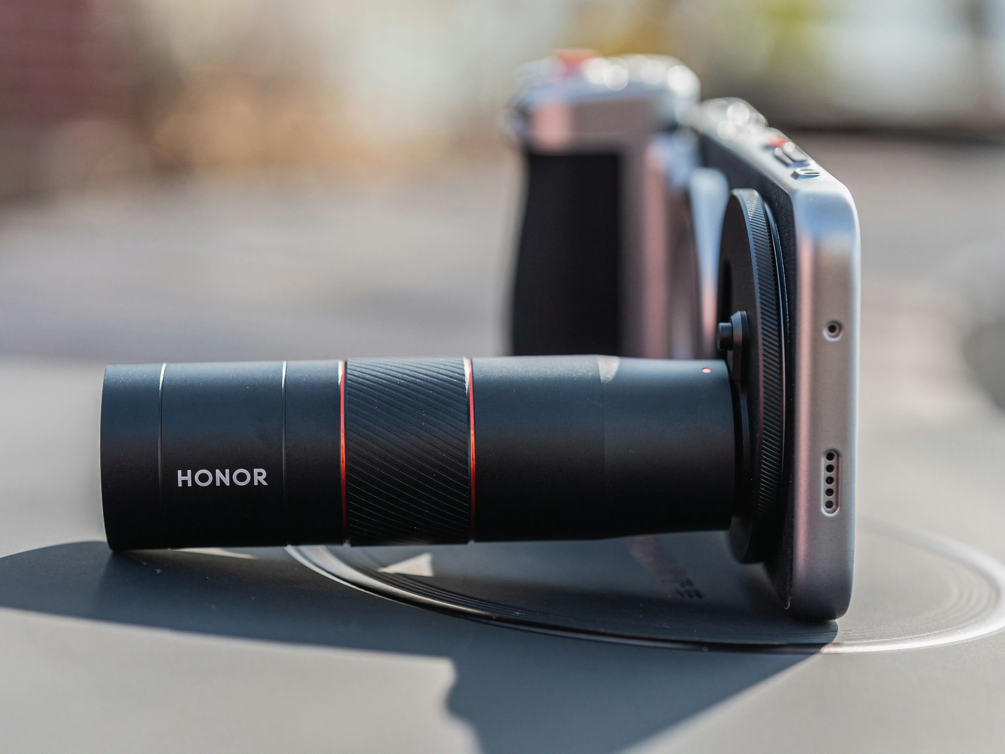 增距镜会成为影像手机标配吗按照目前移动影响的发展趋势来看，我觉得很大概率会成为影