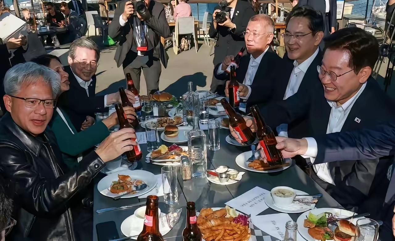 这应该是韩国历史上最成功的一次酒局了，韩国三星，SK同美国英伟达和博通谈成了价值