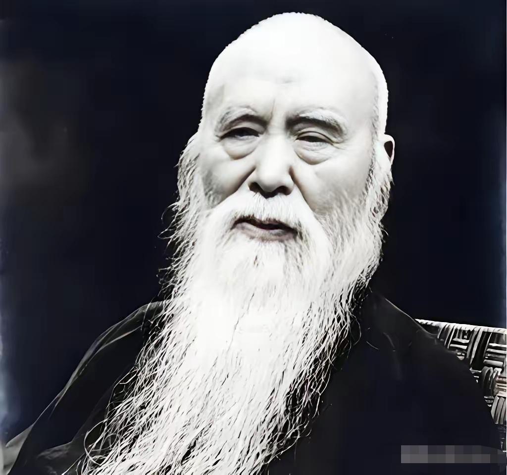 1949年，于右任专程从台湾赶回重庆接妻女，到了门口才知道，妻女几天前刚去了成都