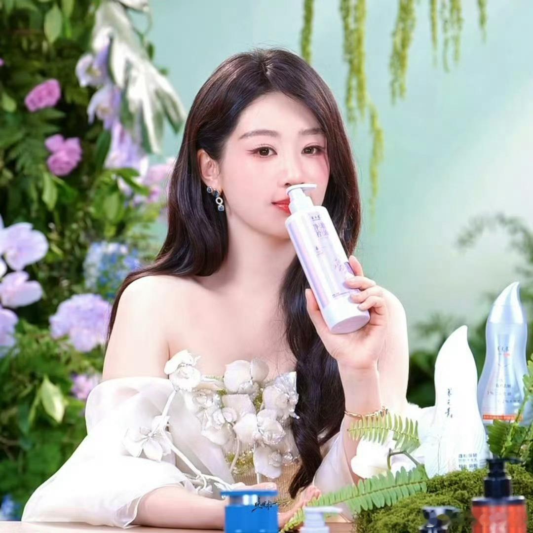 杨紫直播状态，看起来像她吗 ​​​