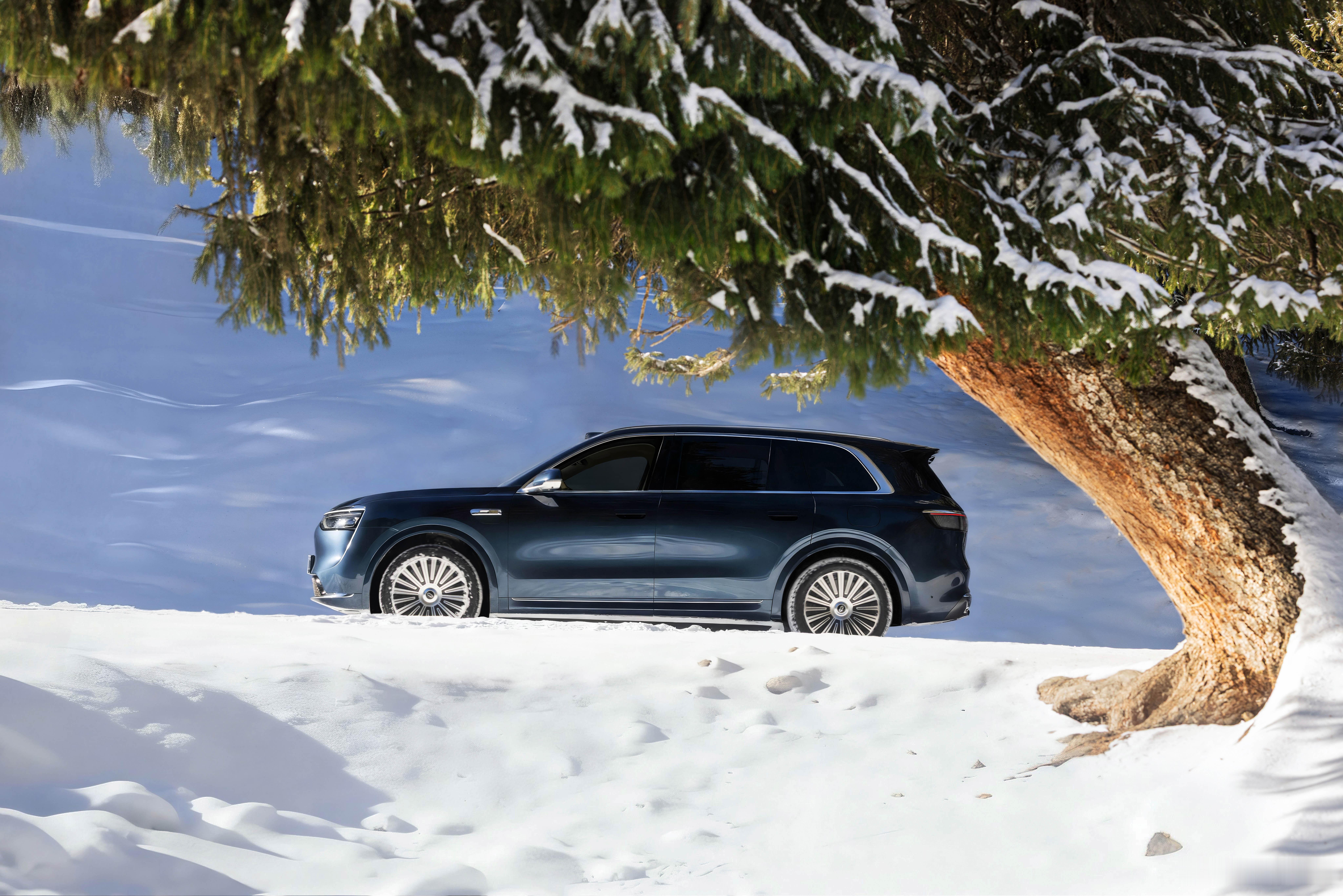 很快就要到“真冬测“的气候了，问界M8这看起来是已经在摩拳擦掌了呀