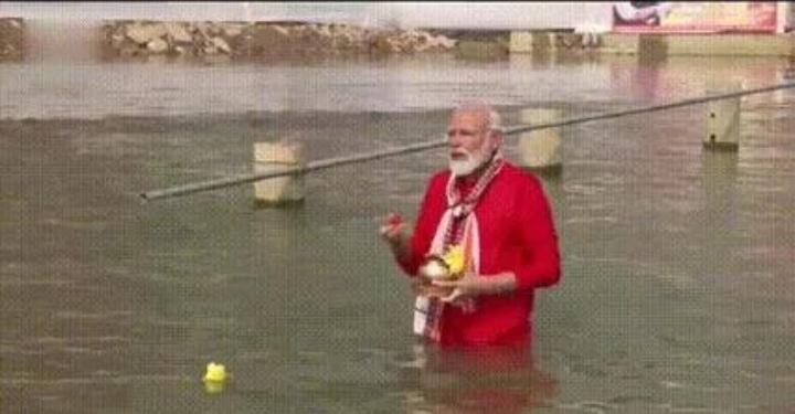 莫迪不愧为老仙
         当了多年的印喷，忽然觉得莫迪还是挺难的，要把宗