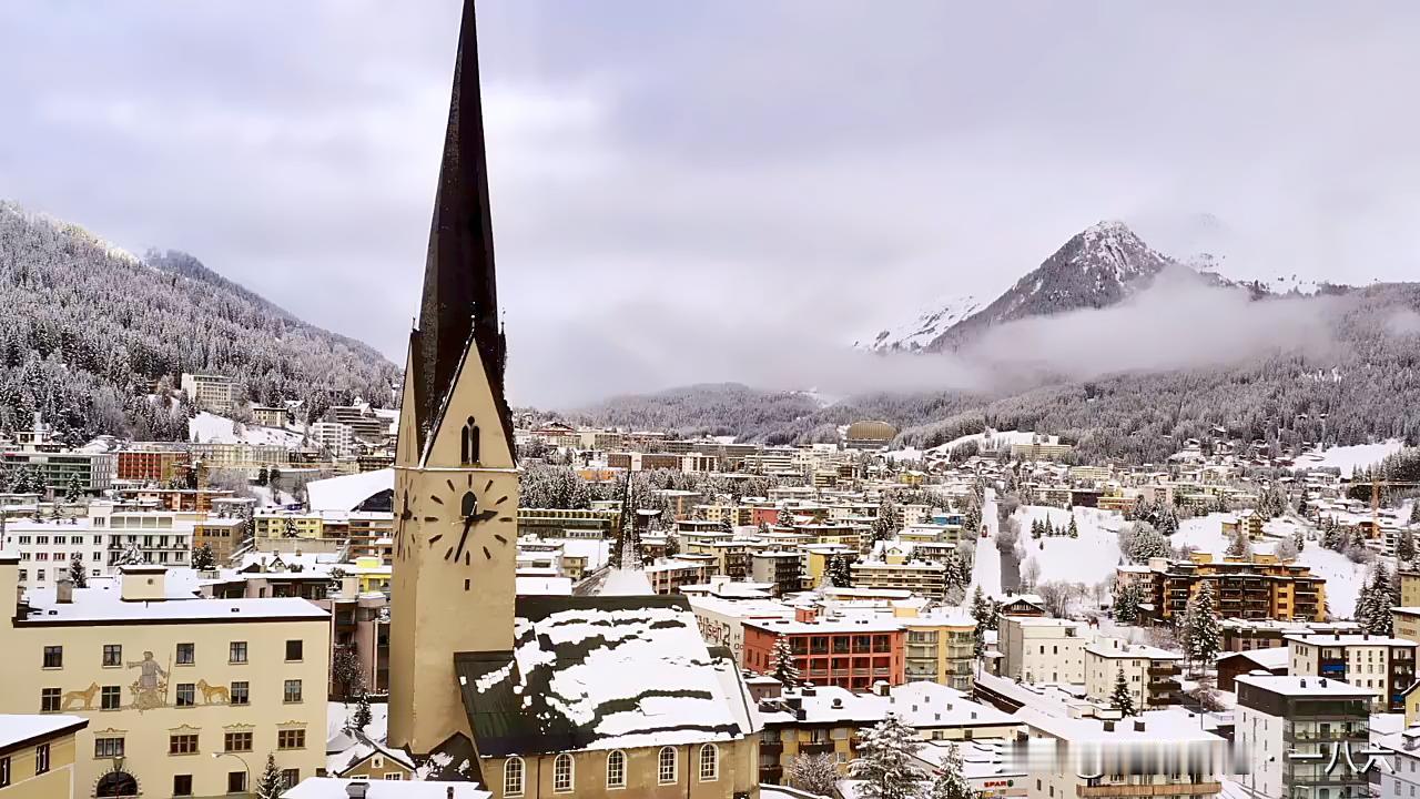 达沃斯惊雷！特朗普炮轰北约“不孝”，想抢格陵兰岛，还甩锅中国   
 
特朗普1