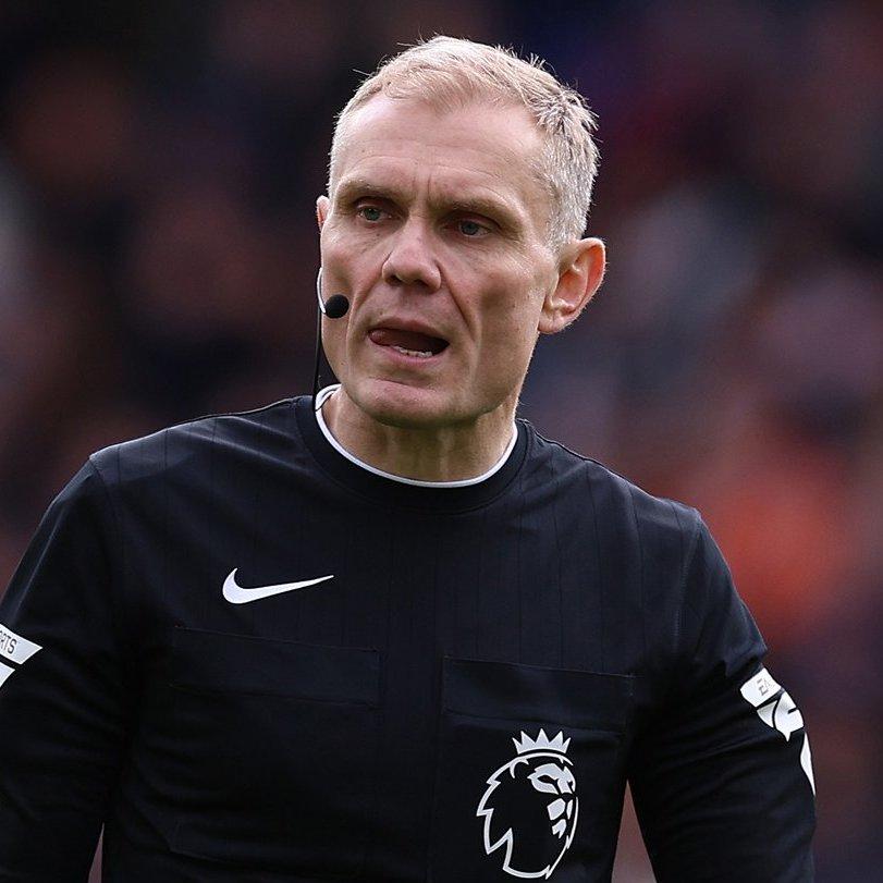 这双标也太明显了吧！

在切尔西1-0击败利兹联的足总杯比赛中，利兹联前锋勒温拉