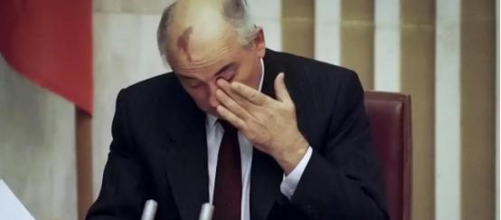 其实我们中国已没有退路了，如果中国再次衰落，欧美绝不会给中国再次复兴的机会，它们