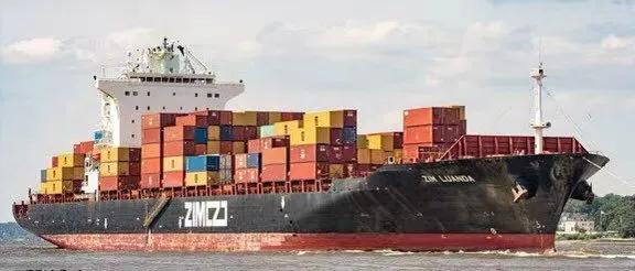 也门胡塞武装今天在红海劫持了从以色列驶往中国的Zim Luanda集装箱船。这是