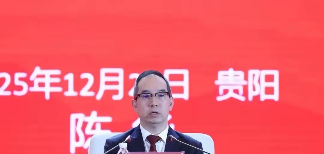 茅台的“两大笑话”，正在被陈华消灭
 茅台有两大“笑话”，一个是经销商赚得比厂家