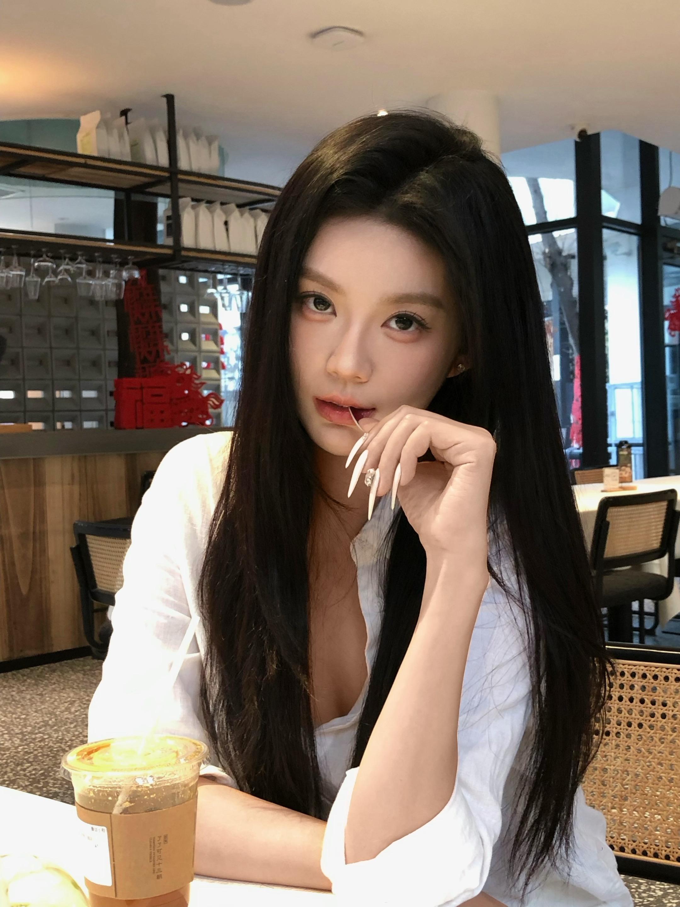 人生能回味 而我从不回头。