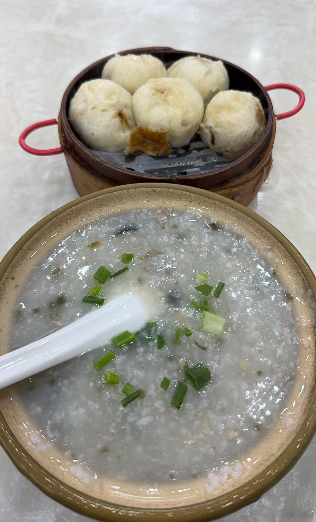 吃完这份早餐就去音乐节✌️大家今天什么安排啊 ​​​
