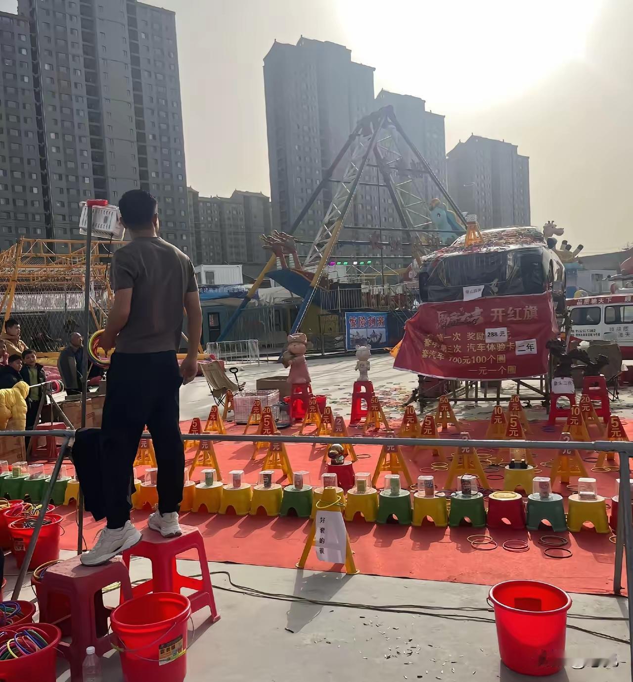 5000元套中一辆车！男子狂喜提车却被摊主耍赖：车不是我的！网友炸锅：这已涉嫌违