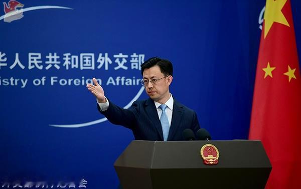普京访华前夕，乌克兰传来噩耗：一艘“中国船”遭俄军无人机袭击？

普京人还没到北