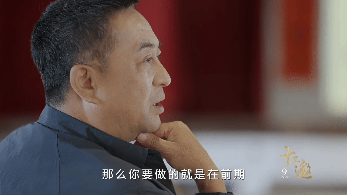 张嘉益时隔9年再上专访时隔九年，张嘉益终于走出片场，张嘉益的底气，从来不在热搜里