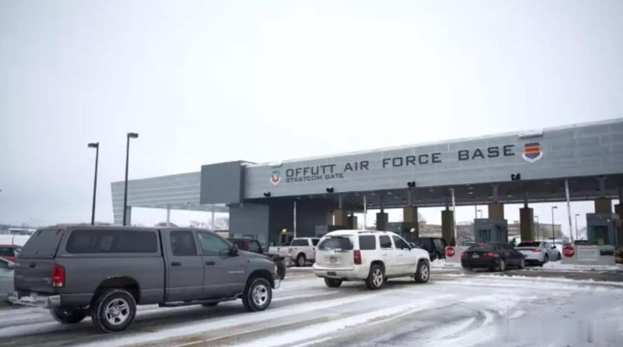 中国留学生拍摄美军军机案：美法官判处“服刑期满” 检方加刑请求被驳回海外新鲜事 