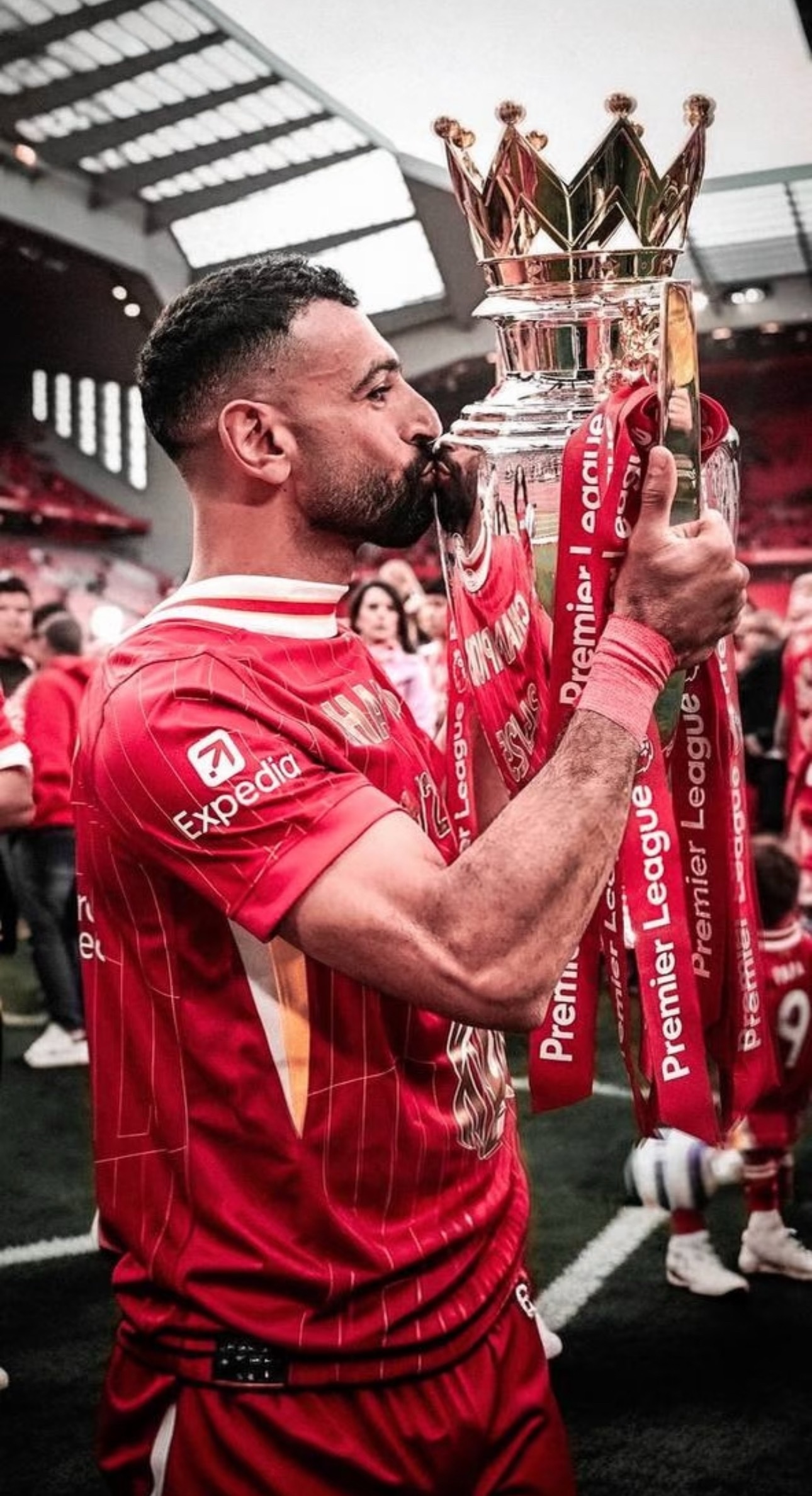 在非洲杯1/4决赛3-2力克卫冕冠军科特迪瓦后，埃及队长萨拉赫的一番表态点燃球迷