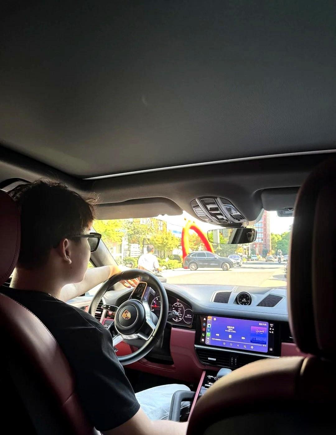 “只要人好，我家人不讲究。”
哈哈哈哈哈哈，每次看到这句话，我脚趾头都能抠出一套