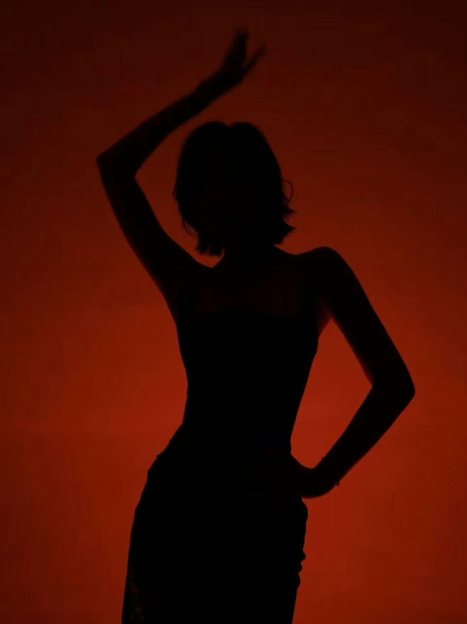 唐艺昕官宣浪姐唐艺昕乘风2026官宣唐艺昕乘风2026官宣了！ 