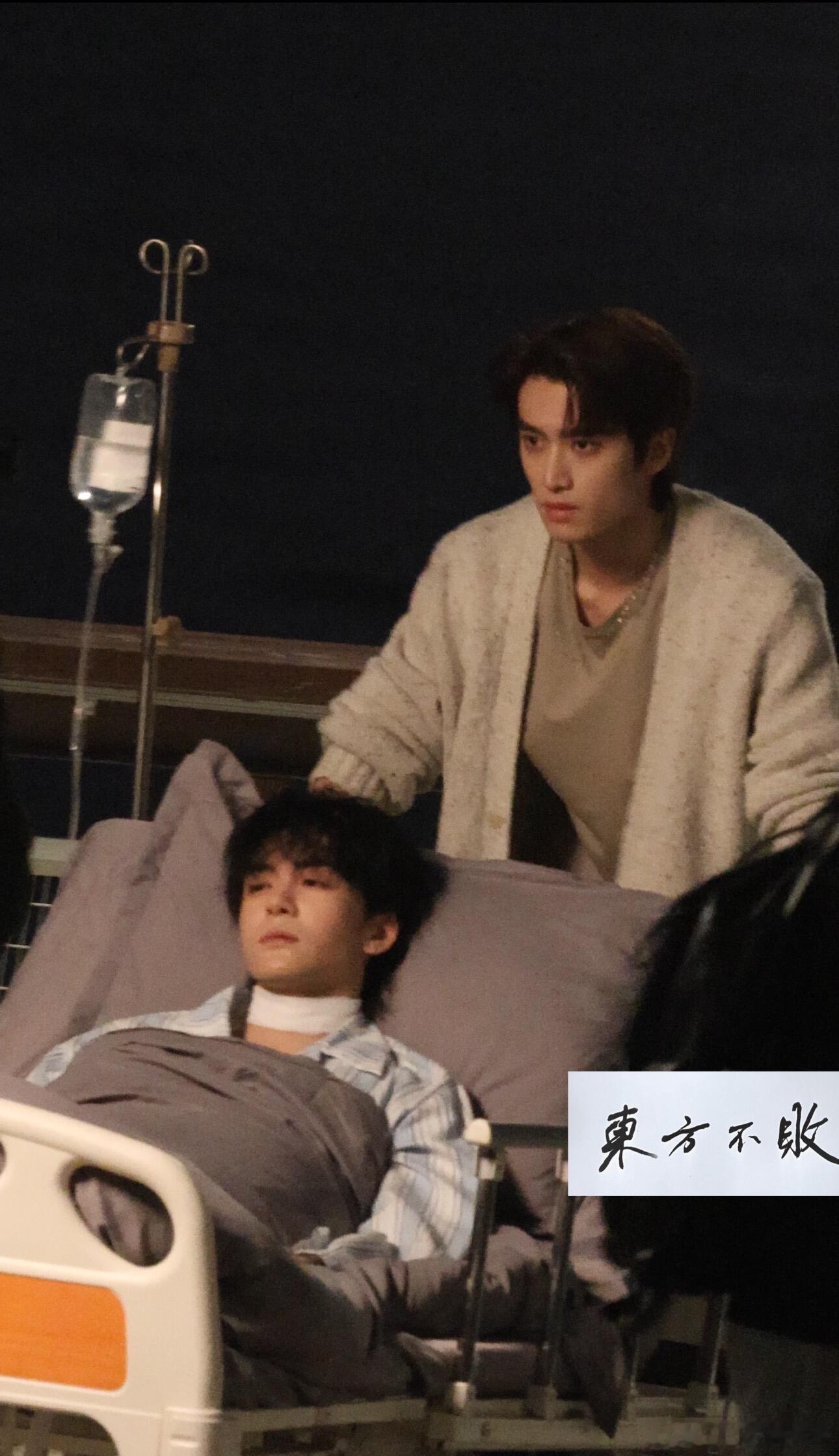 交换人生路透，张康乐推着曾舜晞海边看海[流鼻血]这啥剧情🧊床都能直接推出来么[