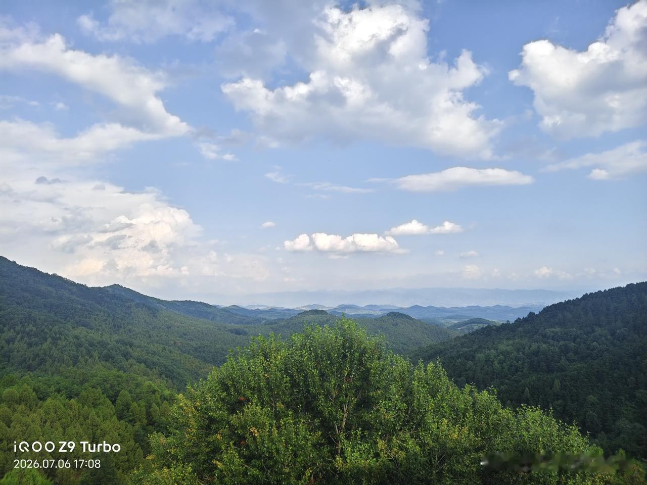 记录在路上的随拍风景沙河乡将军岭风光。随拍天空风景
