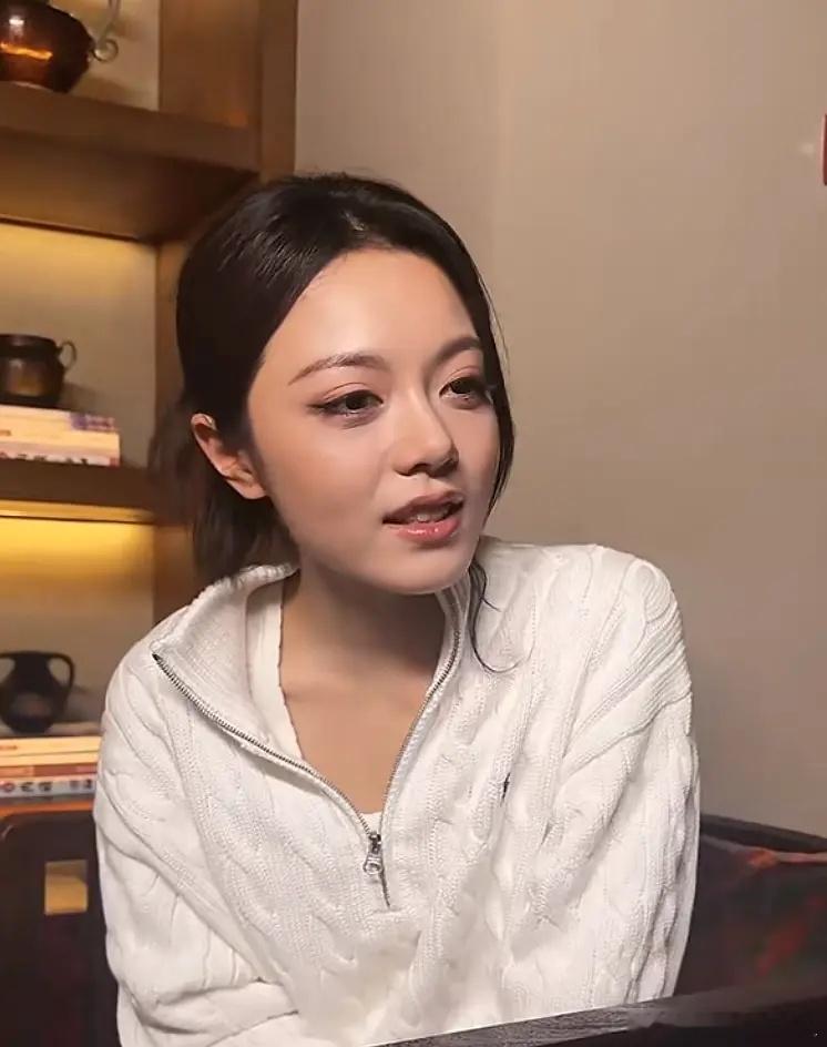 赵今麦这个状态粉丝很难夸出口吧 