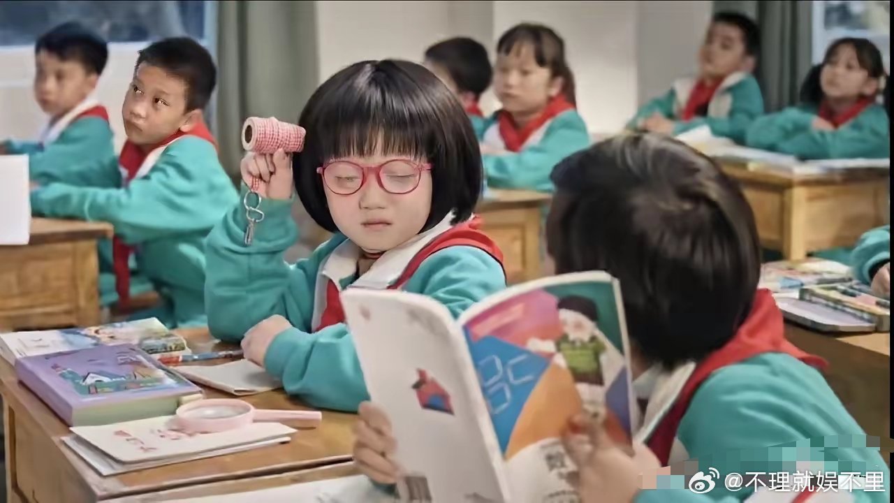 看《生逢其时》，有没有人和我一样的感觉，剧组不会是真的找了一个白化病小孩吧。童年